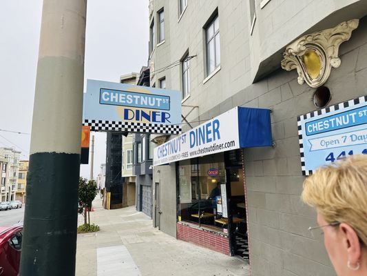 Chestnut Diner by null