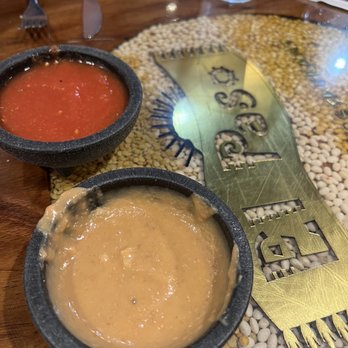 El Paso Mexican Restaurant - Warm bean dip (yes, please!) and salsa - Mexican Near Me - Sevierville, Tennessee El Paso Mexican Restaurant - Warm bean dip (yes, please!) and salsa - Mexican Near Me - Sevierville, Tennessee