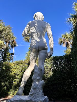 Ripley's Believe It or Not! by null