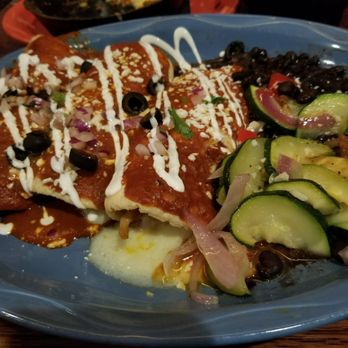 Barrio Queen - Chickem Enchiladas California style - Mexican Near Me - Gilbert, Arizona Barrio Queen - Chickem Enchiladas California style - Mexican Near Me - Gilbert, Arizona