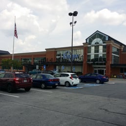 Kroger ' s front entrance Kroger ' s front entrance