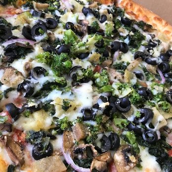 Aladdin Halal - Veggie pizza!  YUMMY! - Halal Near Me - Hartford, Connecticut