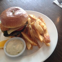 Bucklands Cafe - Fish burger
