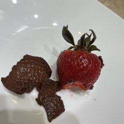 Edible Arrangements - 2nd try also rotten choc dipped strrawberry