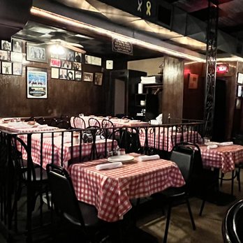 Belmont Tavern - Dining area - Italian Near Me - Belleville, New Jersey Belmont Tavern - Dining area - Italian Near Me - Belleville, New Jersey