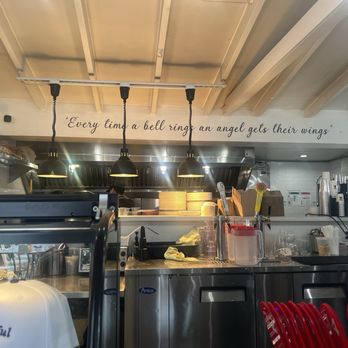 Zuzu’s Petals - Cranking out excellence from their kitchen - Breakfast & Brunch Near Me - Long Beach, California