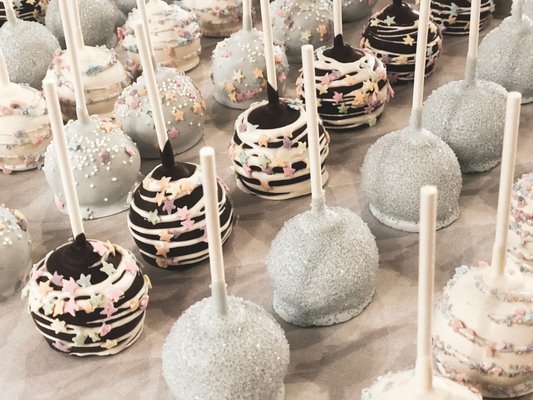 Treat Cupcake Bar by null