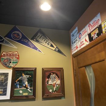 Ferraro's Italian Grille - Homage to tri-state teams ( LGM!!) - Italian Near Me - Parrish, Florida