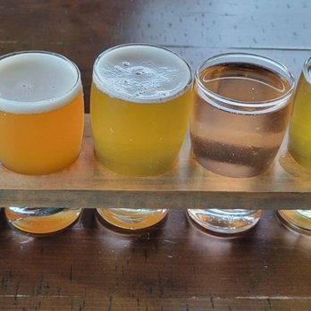 3 Car Garage Brewing - Breweries Near Me - Bradenton, Florida