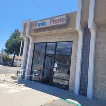 19 Minute Photo Lab - Photography Stores & Services Near Me - Artesia, California
