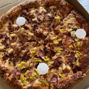 Pizza Spot - Hawaiian Pizza, peppers on half - Pizza Near Me - Plymouth, Michigan Pizza Spot - Hawaiian Pizza, peppers on half - Pizza Near Me - Plymouth, Michigan