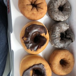 Donuts Donuts