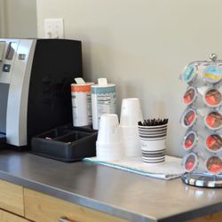 Fausak's Express Lube - How do you like your coffee?