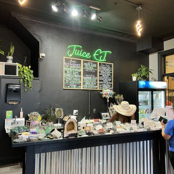 Juice EJ - Inside - Juice Bars & Smoothies Near Me - St. Louis, Missouri Juice EJ - Inside - Juice Bars & Smoothies Near Me - St. Louis, Missouri
