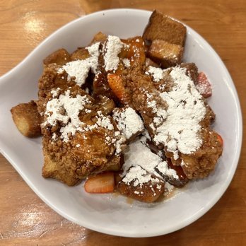 Ruby Slipper Decatur - Sweet Heat Chicken & French Toast Bites - Breakfast & Brunch Near Me - New Orleans, Louisiana
