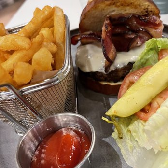 Bronze Bird - GRILLED SIRLOIN BURGER - provolone, caramelized onion ADD BACON - Beer, Wine & Spirits Near Me - San Diego, California
