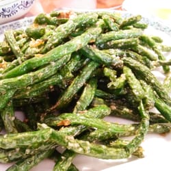Yang Tse River Chinese Restaurant - Long beans fried then tossed with garlic