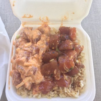 Ono Seafood - Spicy Ahi and Shoyu Ahi Pole Bowl - Seafood Near Me - Honolulu, Hawaii