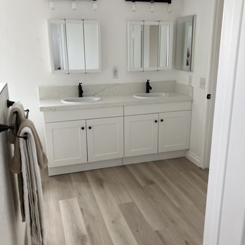 Palm Construction - Primary bathroom - Decks & Railing Near Me - La Mesa, California Palm Construction - Primary bathroom - Decks & Railing Near Me - La Mesa, California