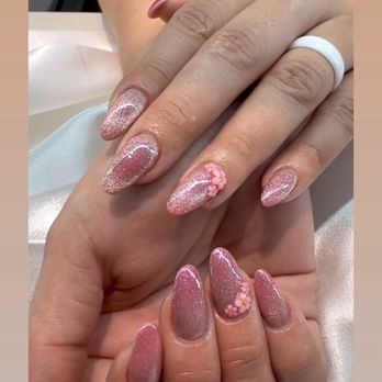 Bee Nails & Spa - Nails by Kevin - Nail Salons Near Me - Riverside, California