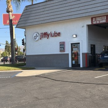 Jiffy Lube Oil Change - Auto Repair Near Me - Canoga Park, California