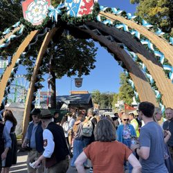 Herbstfest Rosenheim - Come on in!