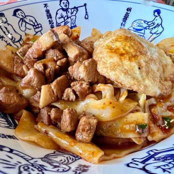 Fang's Noodle House - Spicy stewed pork belly dry mix noodles  (Hand-pulled flat noodles) - Chinese Near Me - Kirkland, Washington