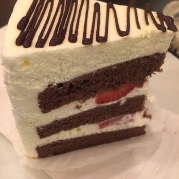 Chapelure - Chocolate strawberry cake - Bakeries Near Me - East Lansing, Michigan