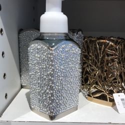 Bath & Body Works - PRETTY HOLDERS FOR SOAP DISPENSER!