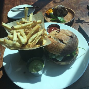 Sierra Mar - Course 2: Kobe burger - New American Near Me - Big Sur, California Sierra Mar - Course 2: Kobe burger - New American Near Me - Big Sur, California