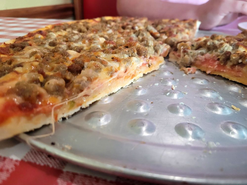 Food from Guido's Pizza - Tontitown