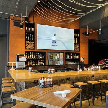 Smoke Daddy - Bar - Barbeque Near Me - Chicago, Illinois