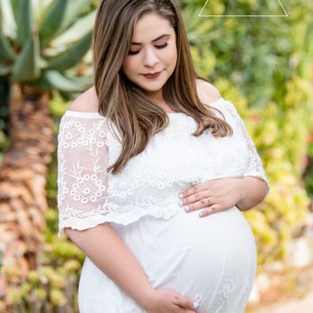 Gibson Goddess - Gorgeous Maternity Photoshoot - Boudoir Photography Near Me