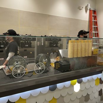 Somisomi - Inside - Ice Cream & Frozen Yogurt Near Me - Katy, Texas Somisomi - Inside - Ice Cream & Frozen Yogurt Near Me - Katy, Texas