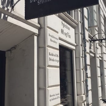 Den Sidste Dråbe - Indgangen til en herlighed af forskellige flasker - Beer, Wine & Spirits Near Me - Copenhagen, 84
