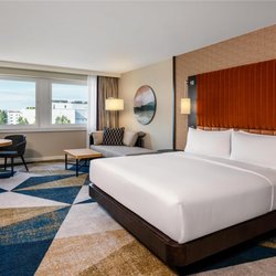 Hilton Vienna Waterfront - Guest room