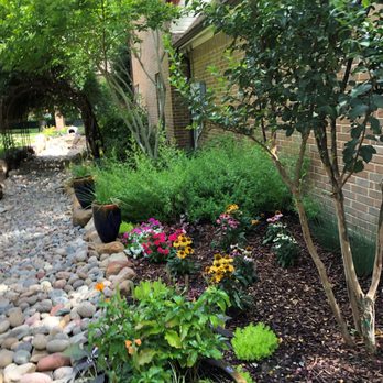 Bloomscapes Design - a garden in a residential area - Landscaping Near Me Bloomscapes Design - a garden in a residential area - Landscaping Near Me