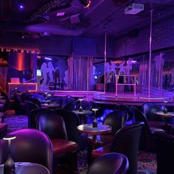 Showgirls Gentlemen's Club - The venue was empty.