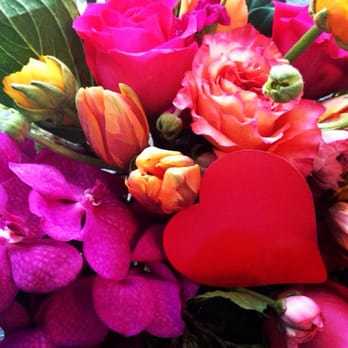 Arts & Flowers - Valentine's Day Arrangement - Florists Near Me - Minneapolis, Minnesota Arts & Flowers - Valentine's Day Arrangement - Florists Near Me - Minneapolis, Minnesota
