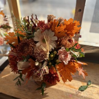 Eddie's Flower - Florists Near Me - Bellflower, California Eddie's Flower - Florists Near Me - Bellflower, California