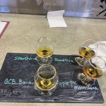 Grand Canyon Brewing & Distillery - Whiskey flight - Brewpubs Near Me - Page, Arizona Grand Canyon Brewing & Distillery - Whiskey flight - Brewpubs Near Me - Page, Arizona