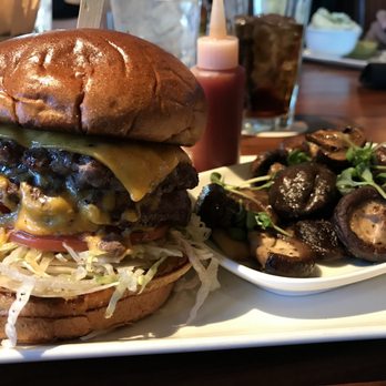 Del Frisco's Grille - New American Near Me - Cherry Creek, Colorado