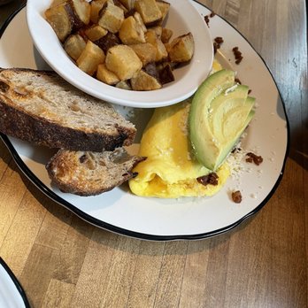 Pochos - Chorizo omelette - Breakfast & Brunch Near Me - Chicago, Illinois Pochos - Chorizo omelette - Breakfast & Brunch Near Me - Chicago, Illinois