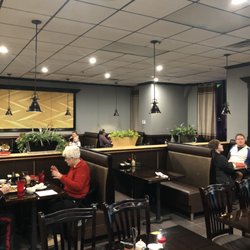 Chen's - Seating, very clean.
