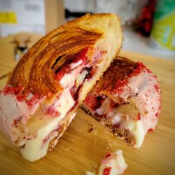 Izzio Bakery - Raspberry cheesecake