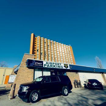 Jetway Airport Parking - FRONT Entrance - Parking Near Me - Toronto, Ontario Jetway Airport Parking - FRONT Entrance - Parking Near Me - Toronto, Ontario