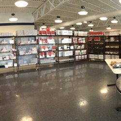 C. Krueger’s Finest Baked Goods - Blacklick - Display area for gift baskets and individual cookies (1/22/2019)