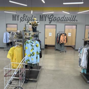 Goodwill Central Texas - Wolf Crossing - Dressing rooms - Thrift Stores Near Me - Georgetown, Texas Goodwill Central Texas - Wolf Crossing - Dressing rooms - Thrift Stores Near Me - Georgetown, Texas
