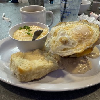 Treylor Park - Chicken and biscuit - Diners Near Me - Savannah, Georgia Treylor Park - Chicken and biscuit - Diners Near Me - Savannah, Georgia