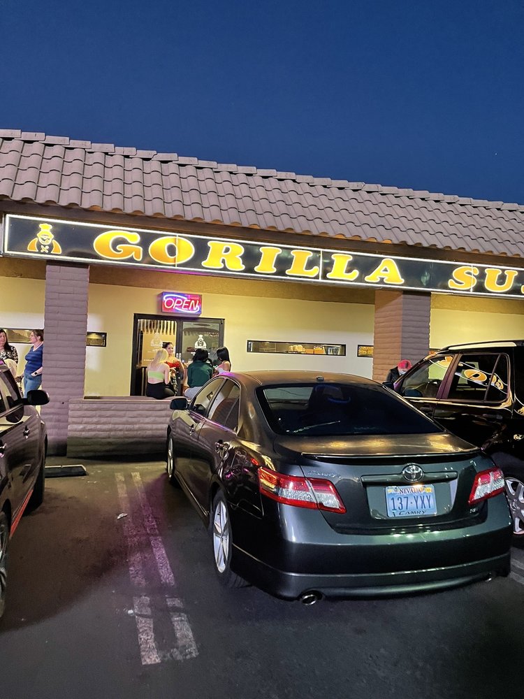 Gorilla Sushi - Photo 2